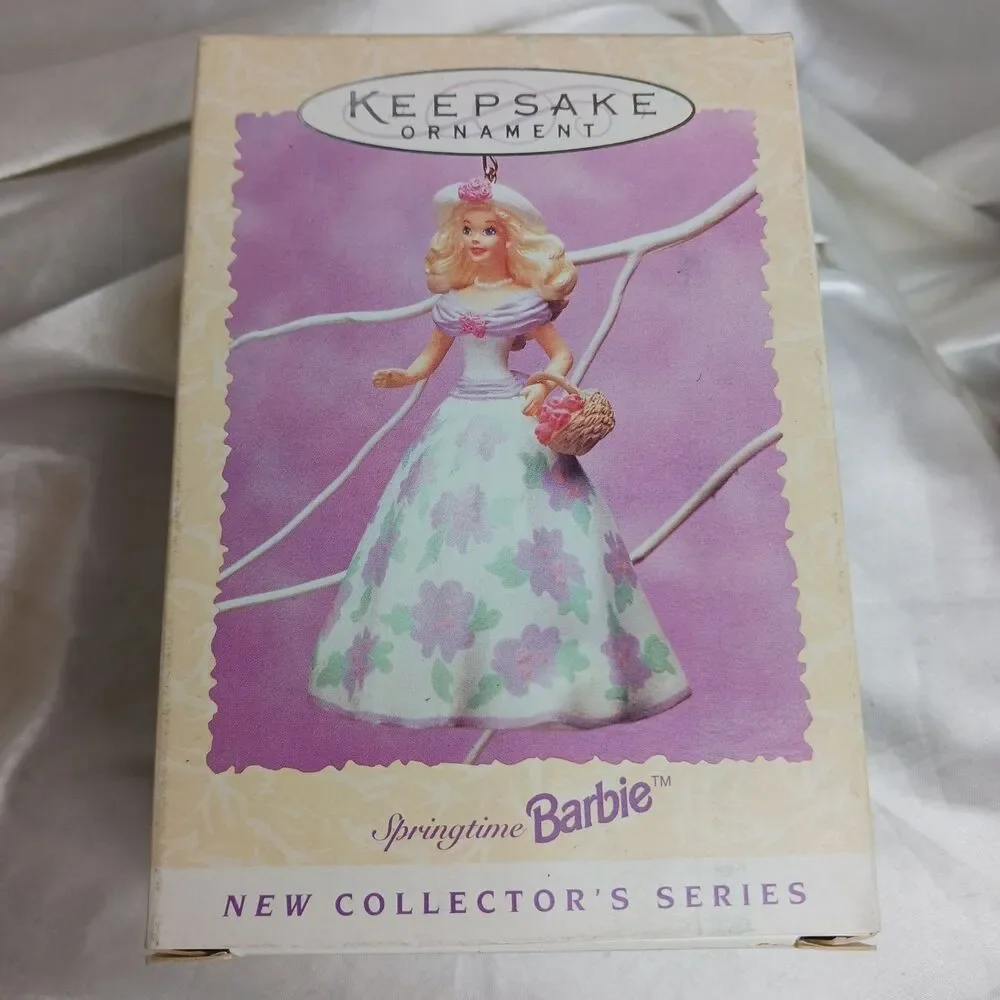 HALLMARK KEEPSAKE ORNAMENT SPRINGTIME BARBIE DATED 1995